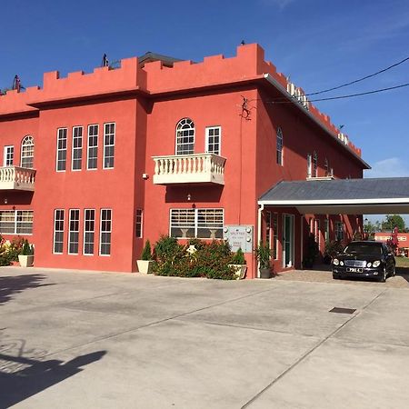 Montecristo Inn Piarco المظهر الخارجي الصورة