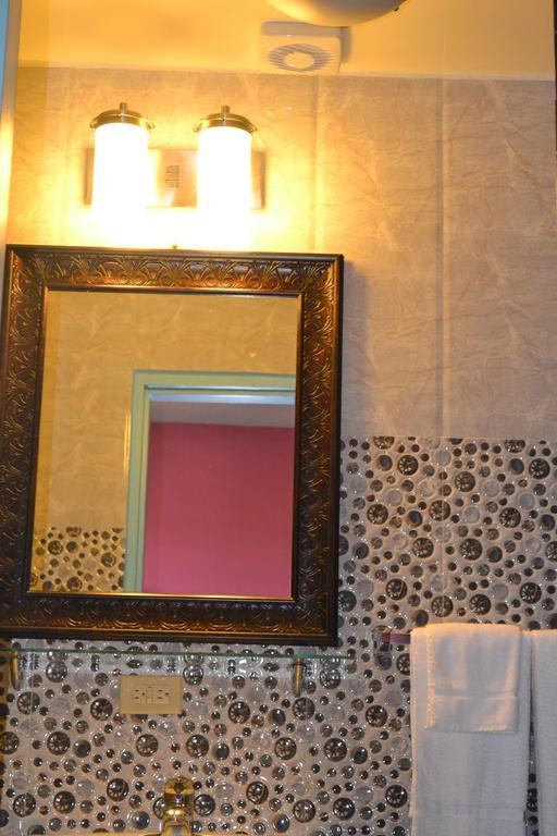 Montecristo Inn Piarco المظهر الخارجي الصورة