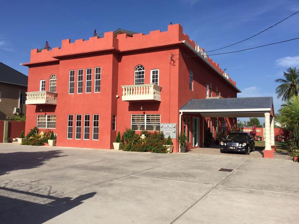 Montecristo Inn Piarco المظهر الخارجي الصورة